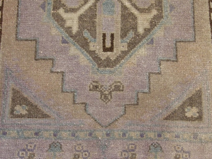 Vintage Turk Anatolian Antique Yastik rug border detail