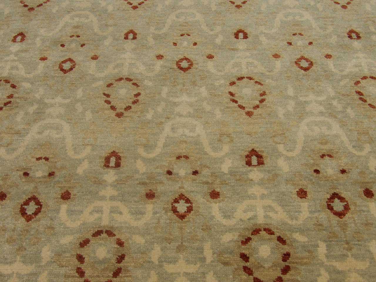 Oushak rug border detail