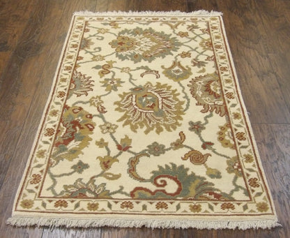 Close-up of wool pile, Ivory rug