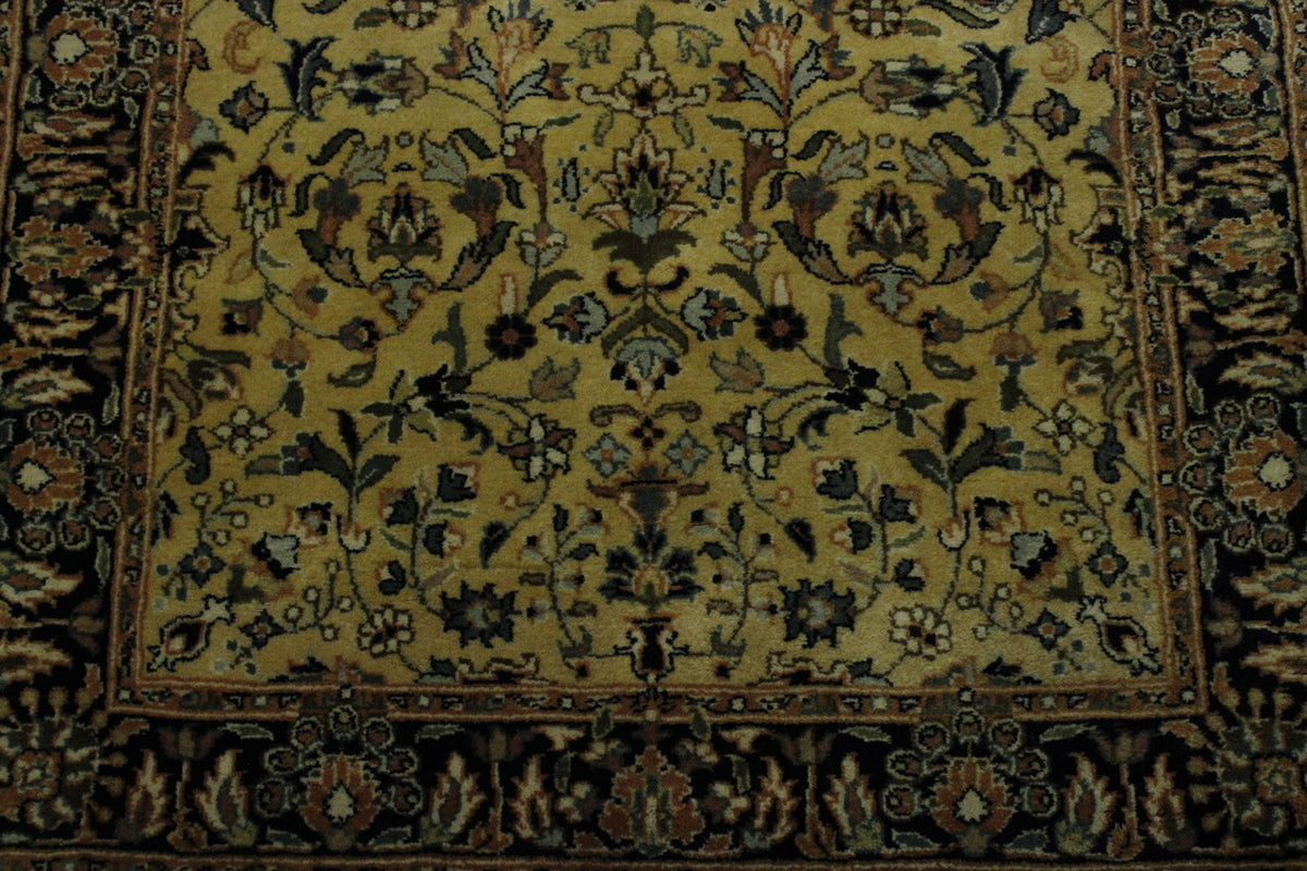 Full view of Traditional Fine Indo Farahan rug
