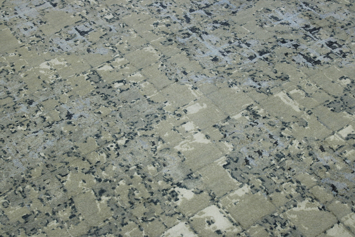 Transitional Abstract Design rug border detail