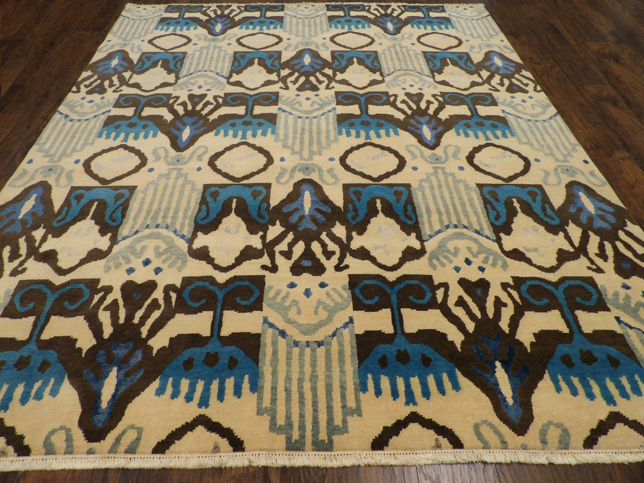 Transitional Ikat Design pattern detail