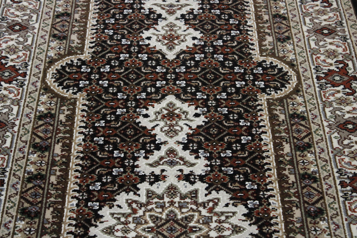 Traditional Qum Design rug border detail
