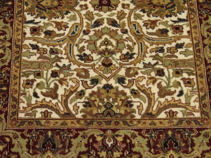 Fine Persian Kashan rug border detail