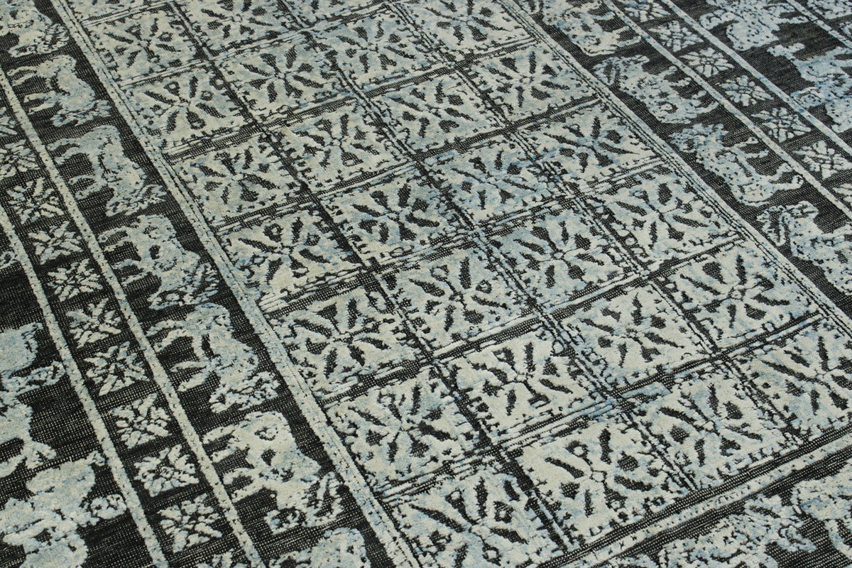 Full view of Tribal Sumack Wedding Design rug