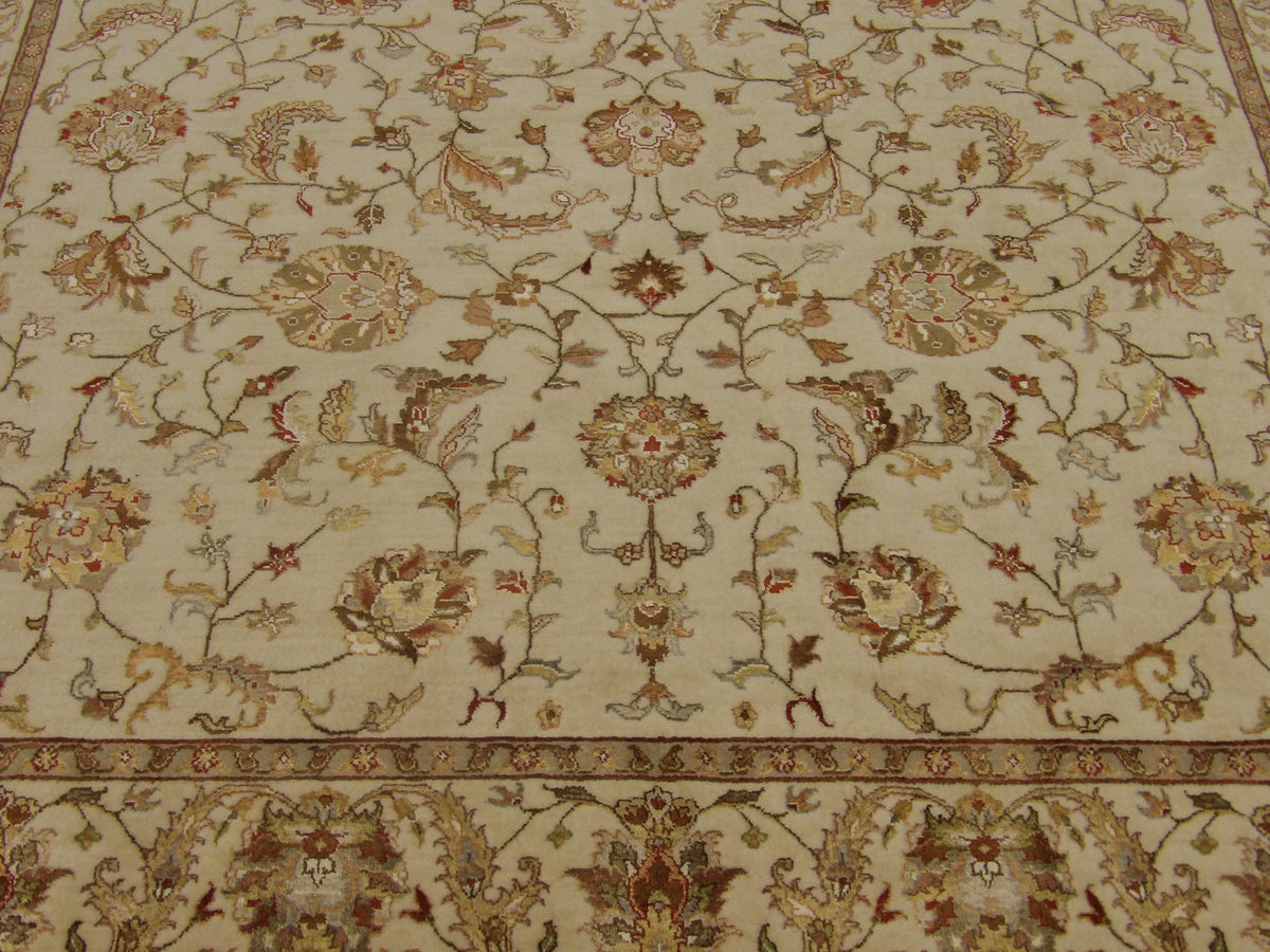 Kashan rug border detail