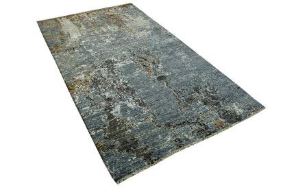 Modern / Contemporary hand-knotted wool/silk rug in Blue, 4'0" x 7'1", SKU w20170