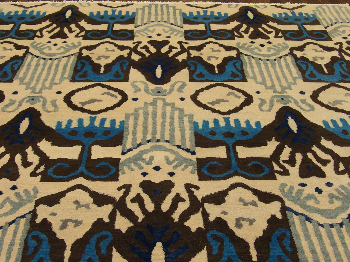 Transitional Ikat Design rug corner detail