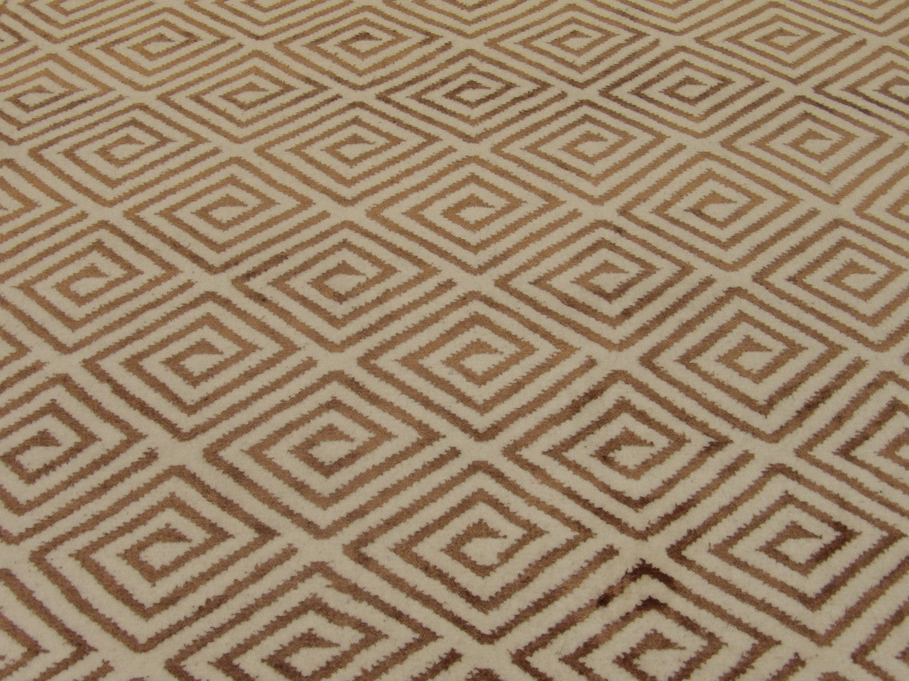 Back of Transitional Moroccan Floral Diamond Design hand-knotted rug