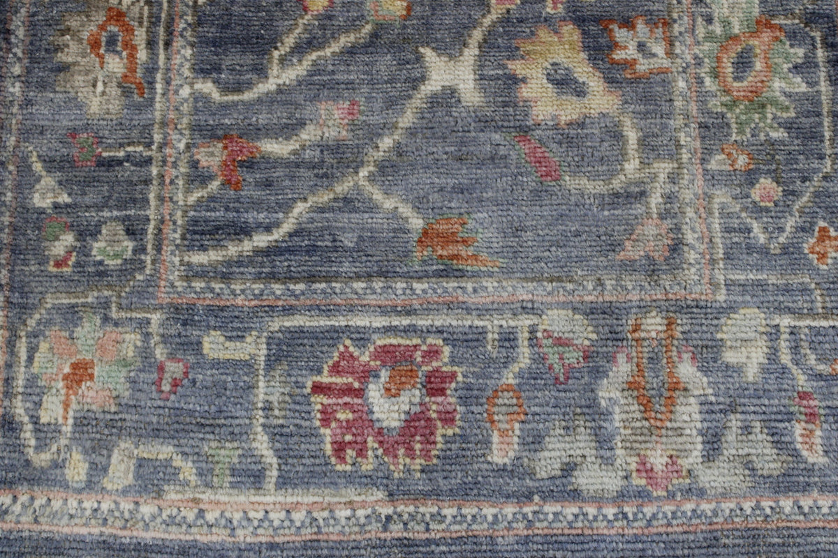 Oushak Colorful Chobi rug corner detail
