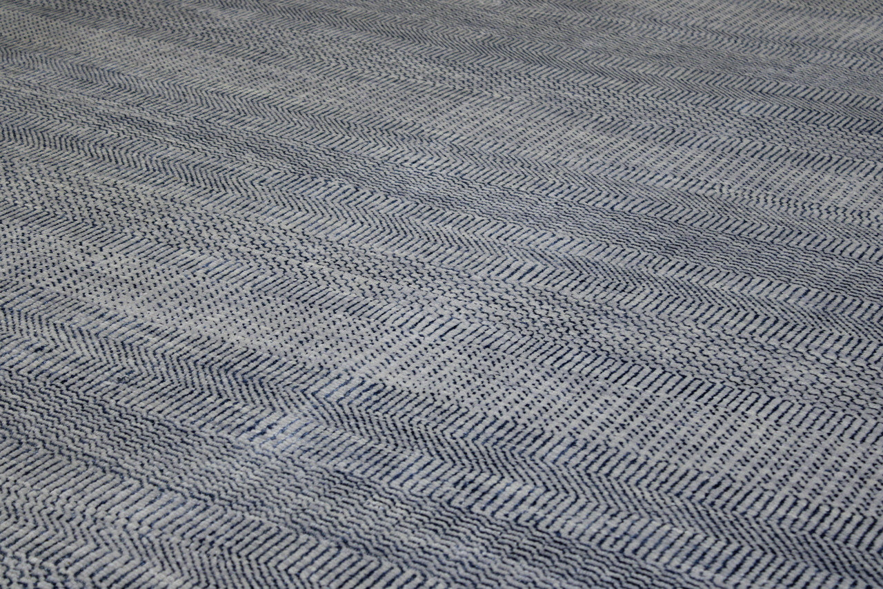 Modern Grass Design rug border detail