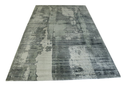 Close-up of silk pile, Gray & White rug