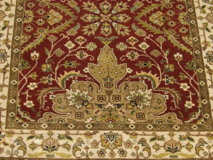 Fine Persian Tabriz rug border detail
