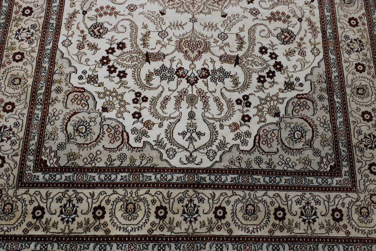 Traditional Sino Chinese Tabriz rug border detail