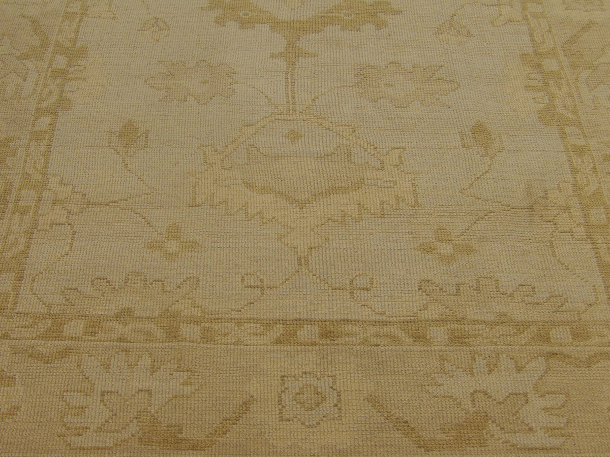 Turk Oushak Natural Dye rug border detail