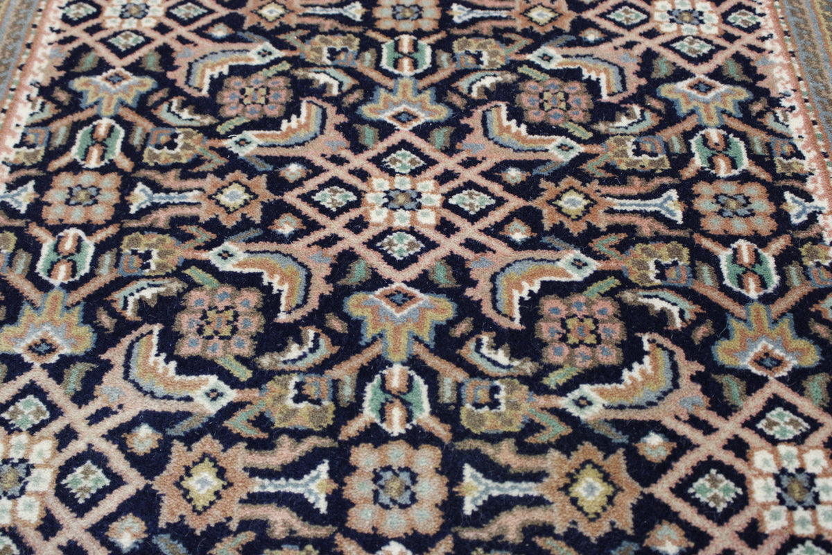 Traditional Fine Mir rug corner detail