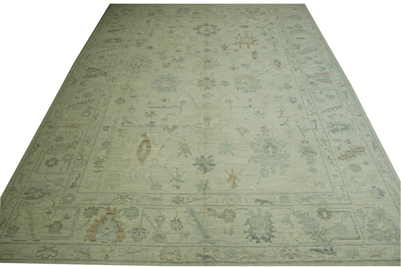 Full view of Oushak Chobi rug