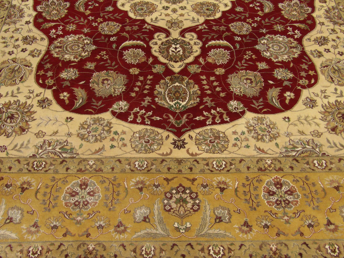 Fine Silky Wash Persian Tabriz rug border detail