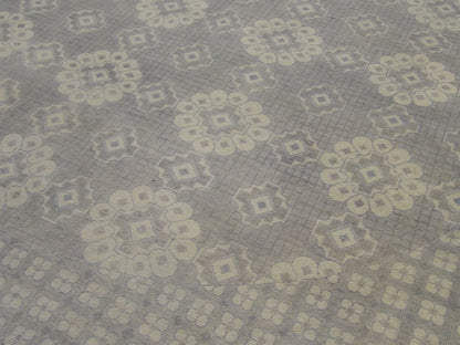 Fine Oushak Silver-Wash Hand knotted Wool Rug 11'9" x 11'9" - W11340