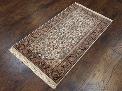 Fine Persian Kashan Hand knotted Wool Rug  2'4" x 4'5" - W11360