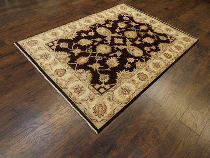 Agra Kashan Hand knotted Wool Rug  5'0" X 8'1"  - W784