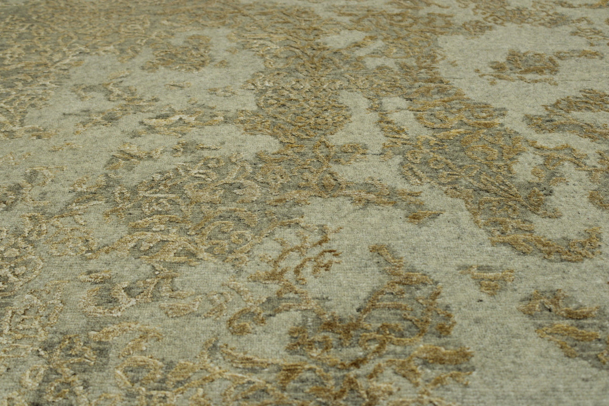 Transitional Abstract Broken Design rug corner detail