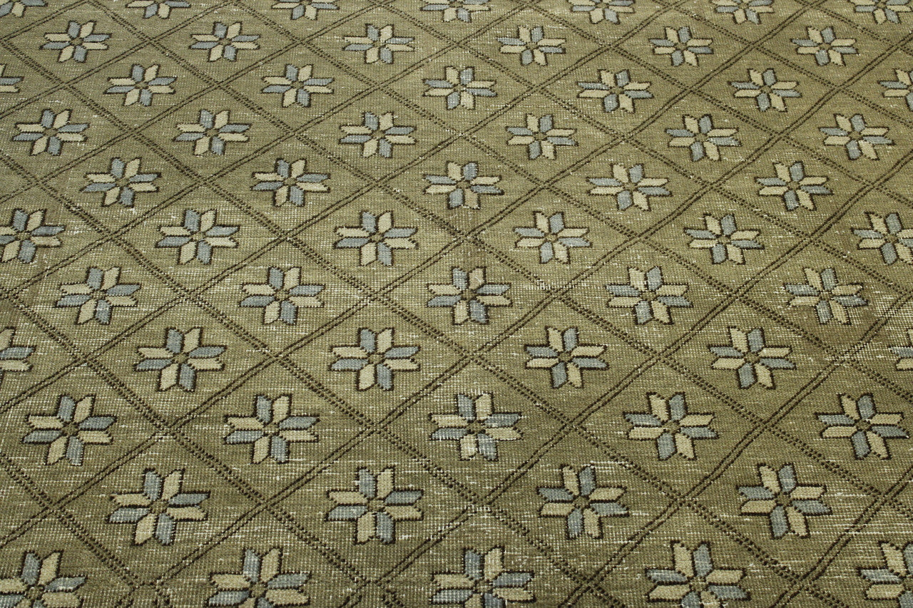 Tribal Flower Kerman pattern detail
