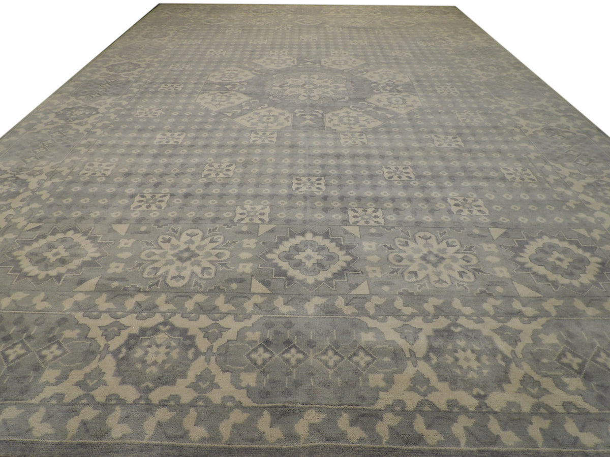 Turk Oushak Wash rug corner detail