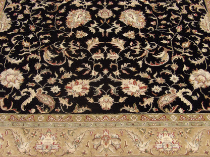 Kashan rug border detail