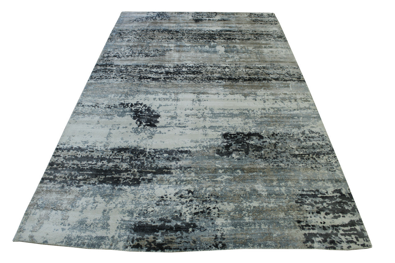 Modern Abstract Design rug border detail
