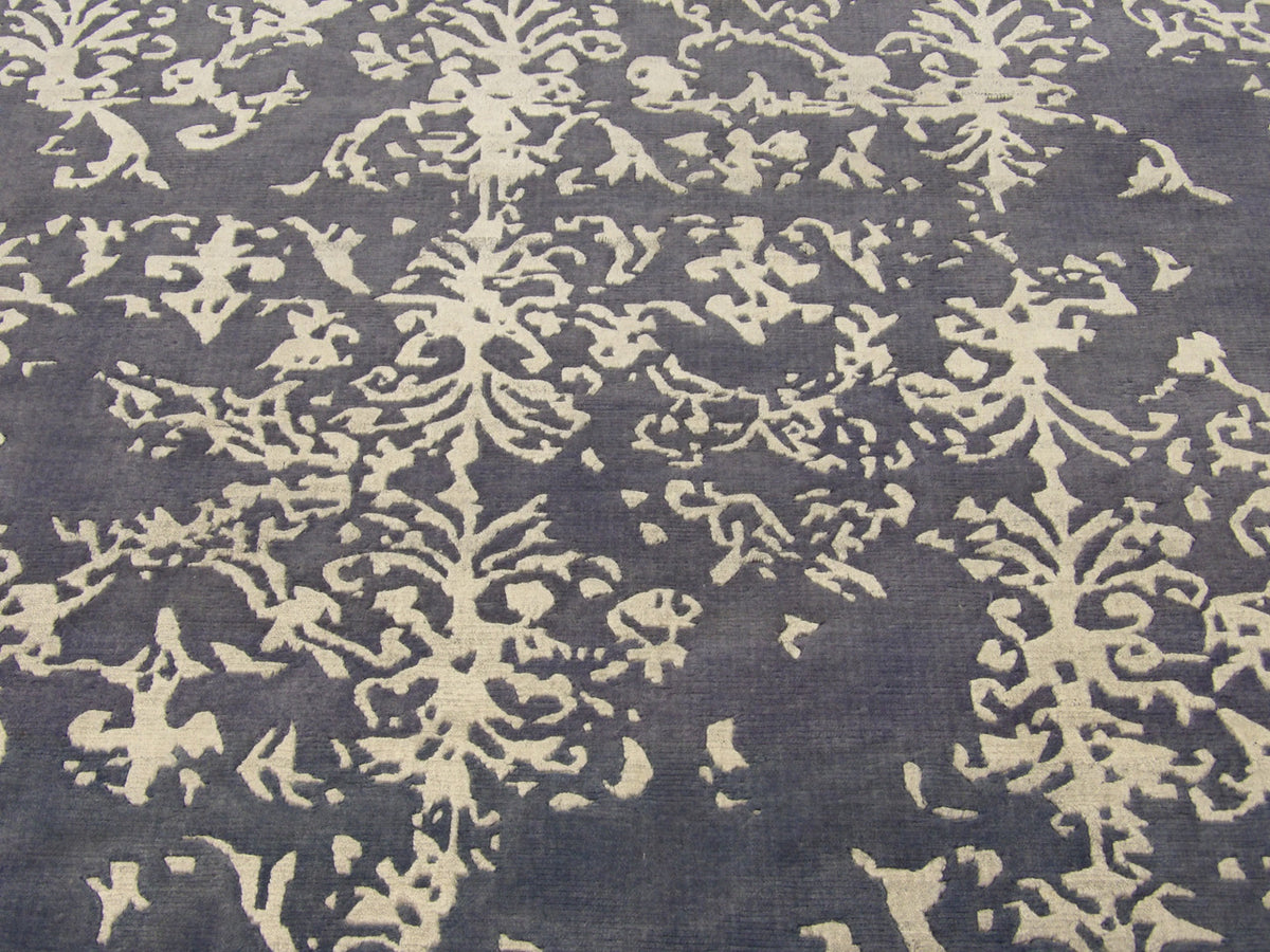 Modern abstract rug border detail
