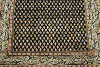 Traditional Indo Bidjar rug corner detail