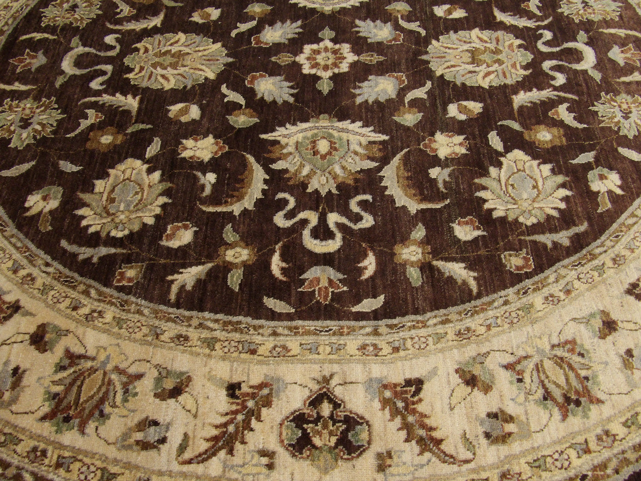 Oushak Chobi Natural Dye rug border detail