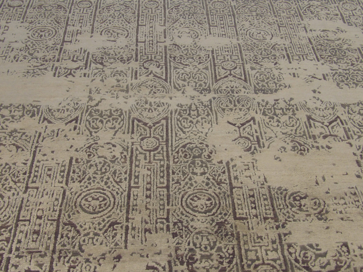 Ikat Oxidized Carved Silky rug border detail