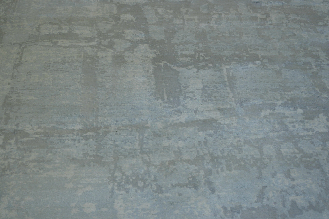 Modern Abstract Design rug border detail
