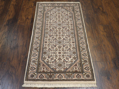 Close-up of wool pile, Ivory rug
