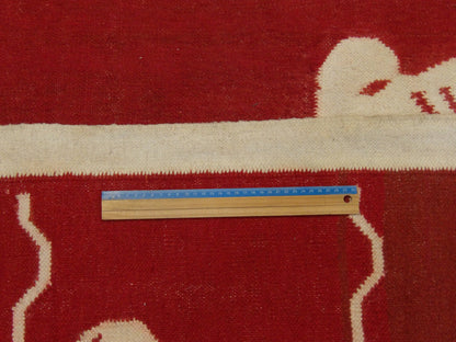 Beige & Red Coastal Indoor/Outdoor Beach rug in room setting