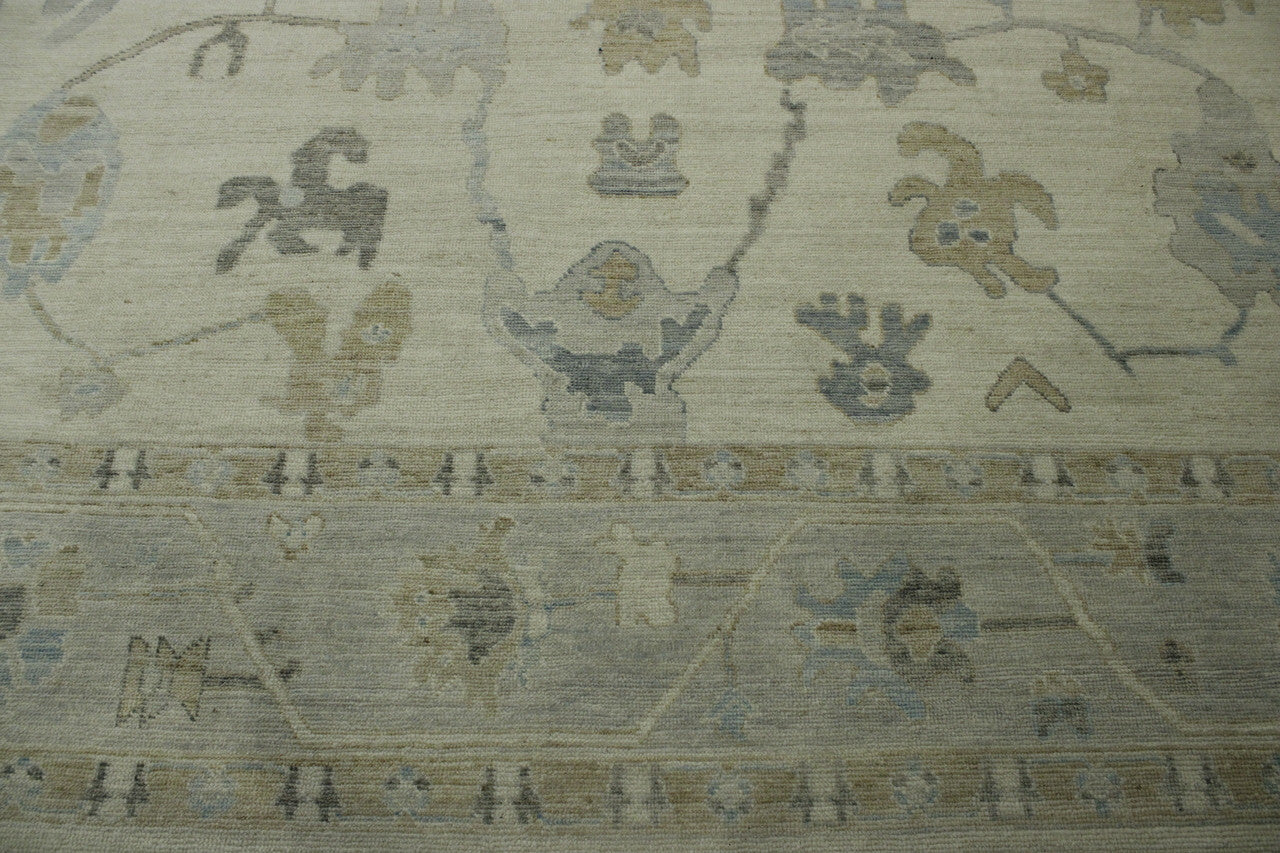 Oushak Wash Chobi rug border detail