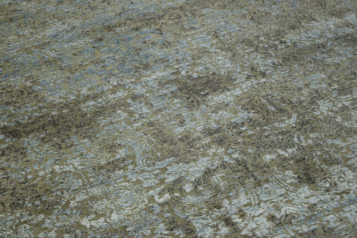 Transitional Abstract Broken Design rug border detail
