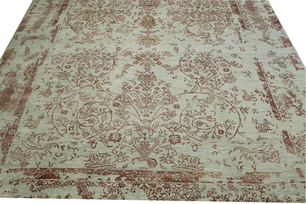 Gray & Pink Transitional Abstract Broken Design rug in room setting