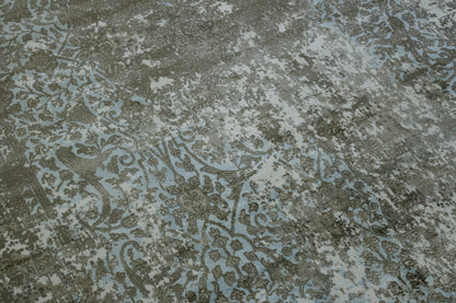 Close-up of silk pile, Multi-Color & White rug