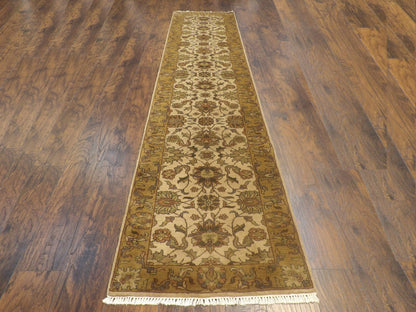 Close-up of wool pile, Gold & Beige rug