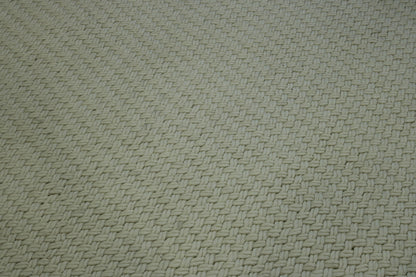 Modern Braided Plain Design rug border detail