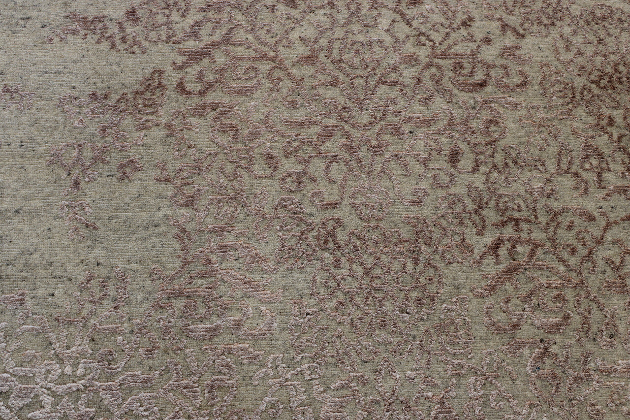 Modern Abstract Broken Design rug border detail