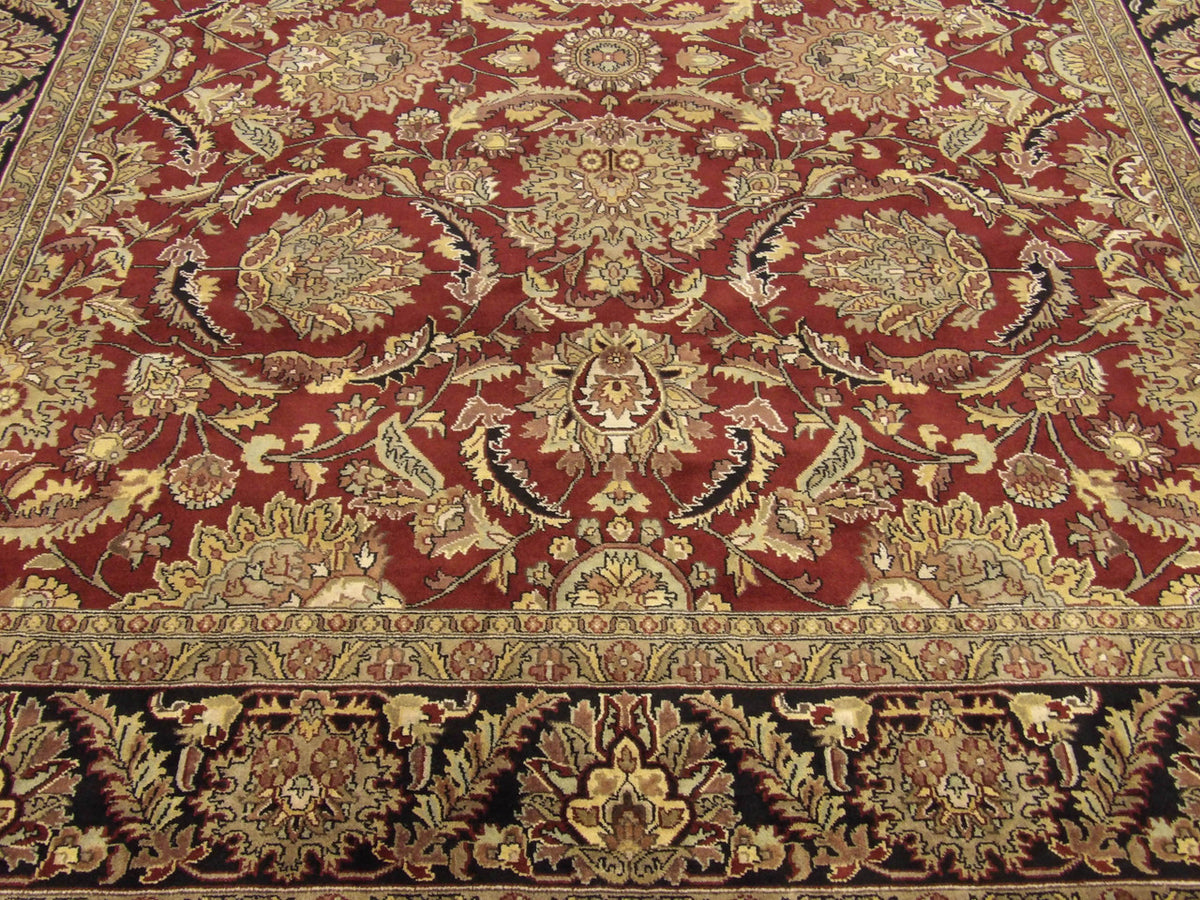 Fine Persian Kashan rug border detail