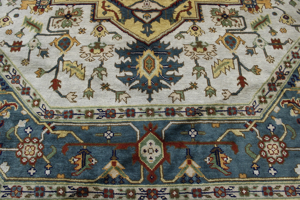 Tribal Indo Heriz rug border detail