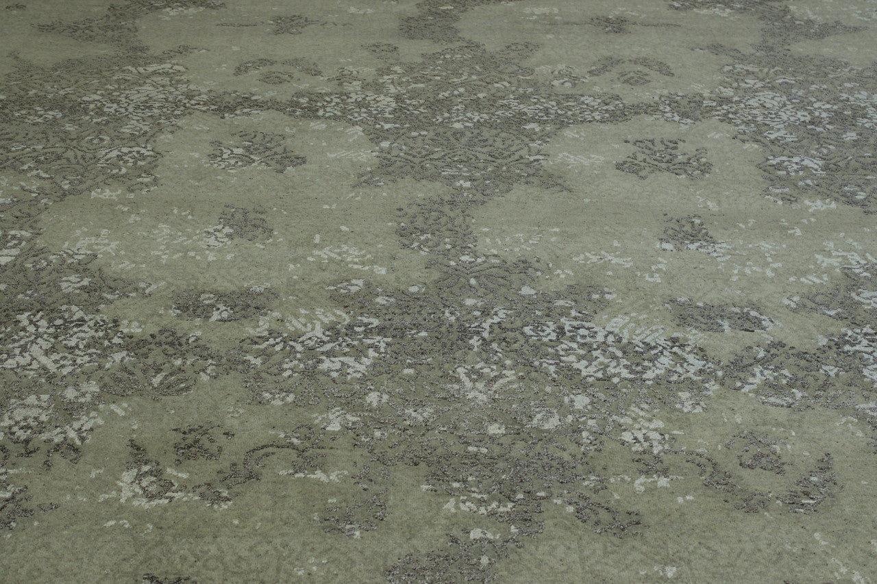Full view of Transitional Abstract Ikat Design rug