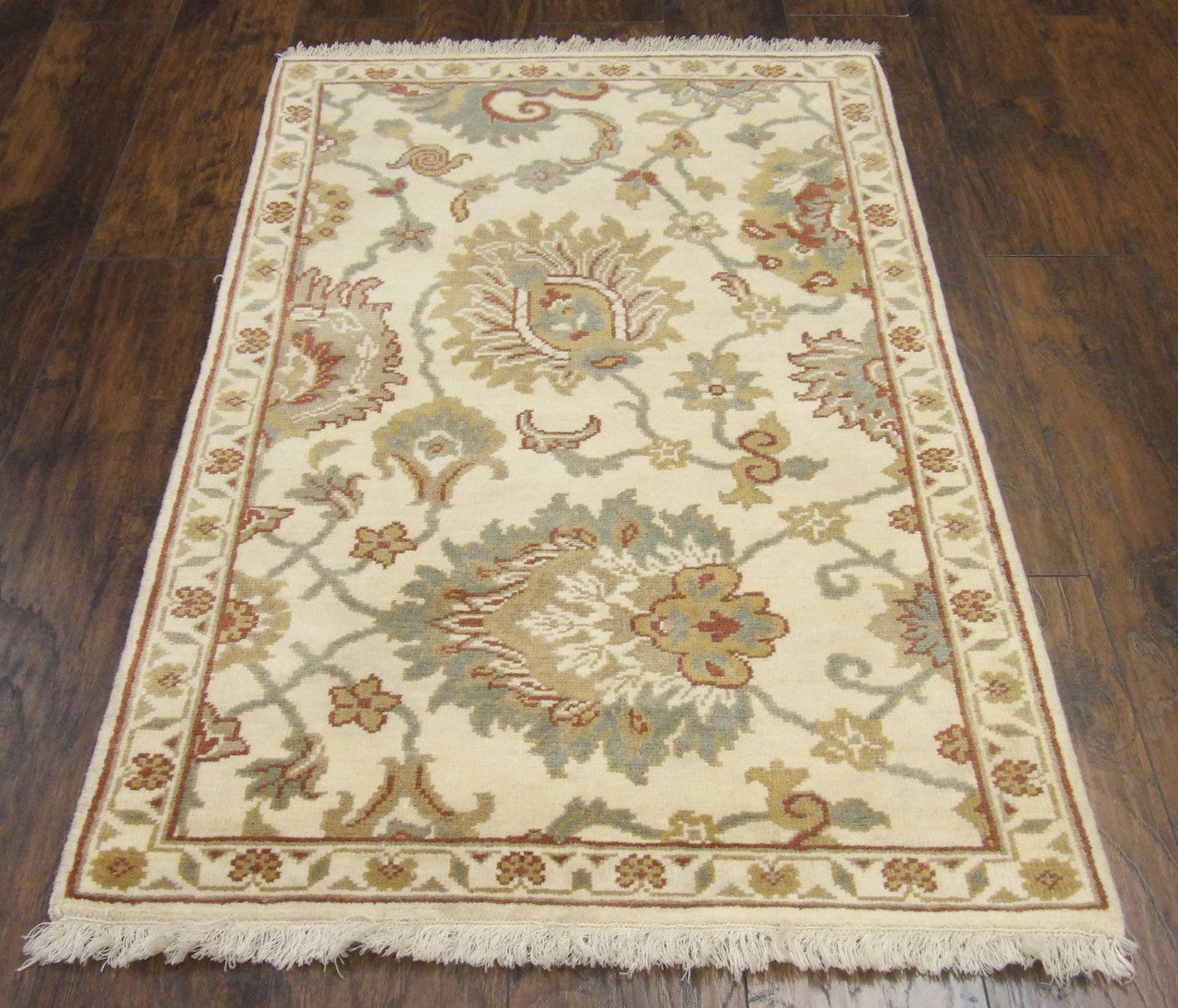 Oushak rug corner detail