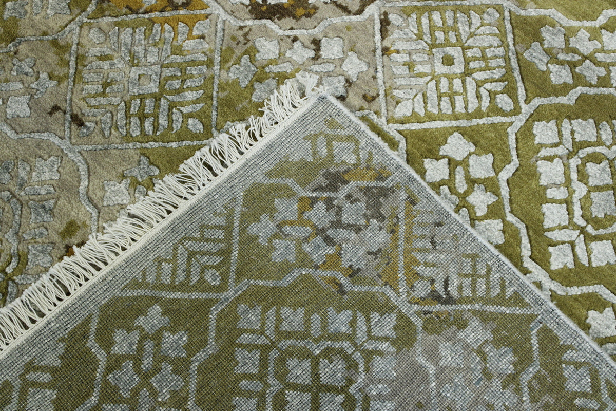 Gold & Gray Modern Ikat Design rug in room setting