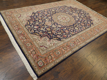 Qum pattern detail